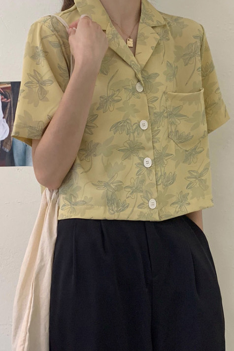 [해외/수입] 하드캐리해 카라 브이넥 앞단추 포켓 플라워패턴 반팔 하와이안ST 셔츠